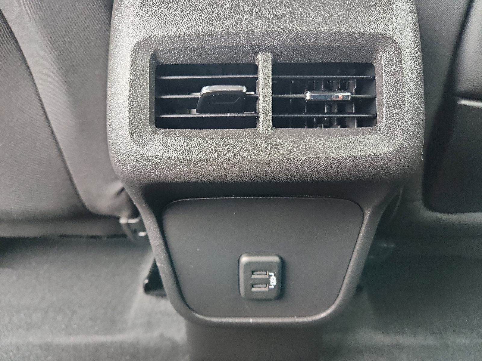 Used 2024 GMC Terrain SLE w/ Driver Convenience Package AWD/4WD image 11