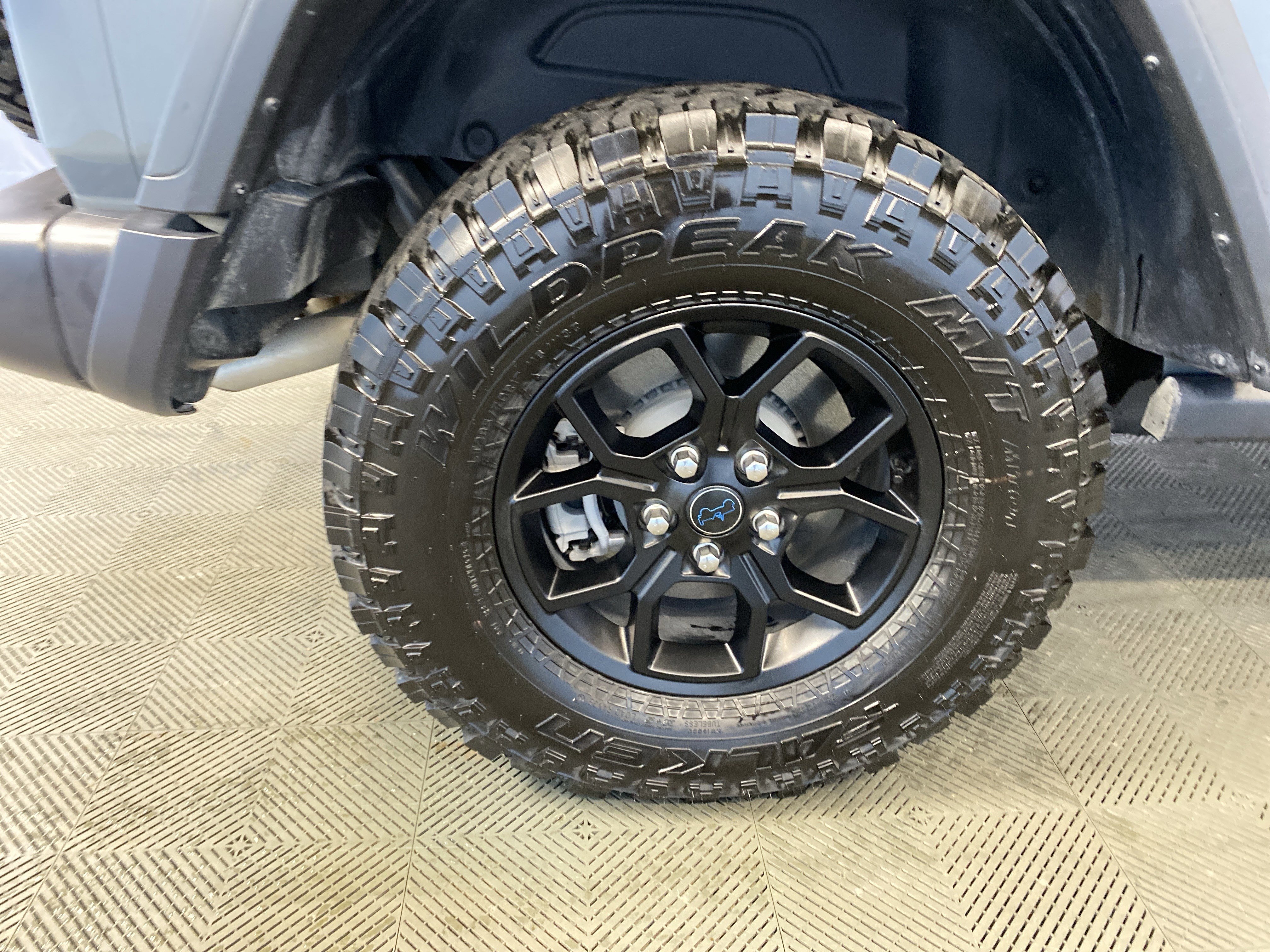 Certified 2025 Jeep Wrangler Willys image 35