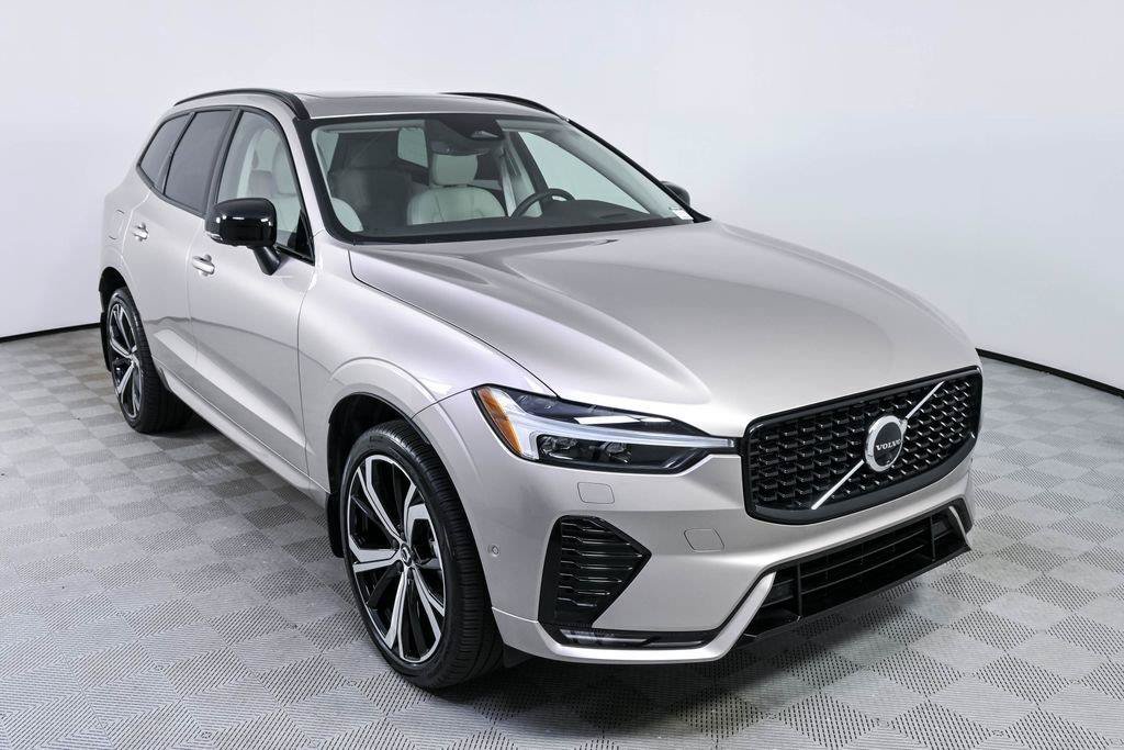 Certified 2024 Volvo XC60 B5 Ultimate w/ Climate Package AWD/4WD image 28