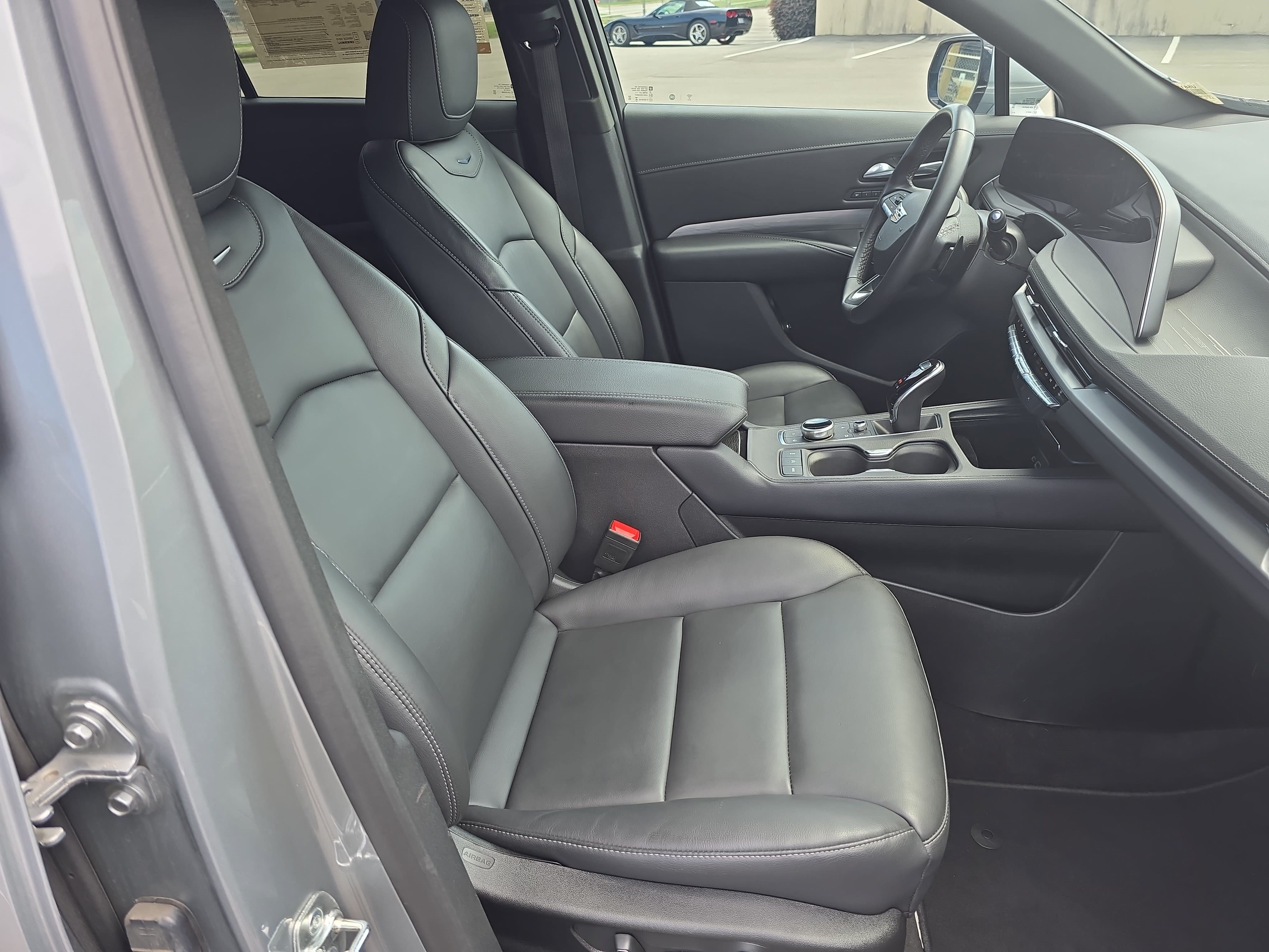 Certified 2025 Cadillac XT4 Premium Luxury AWD/4WD image 10