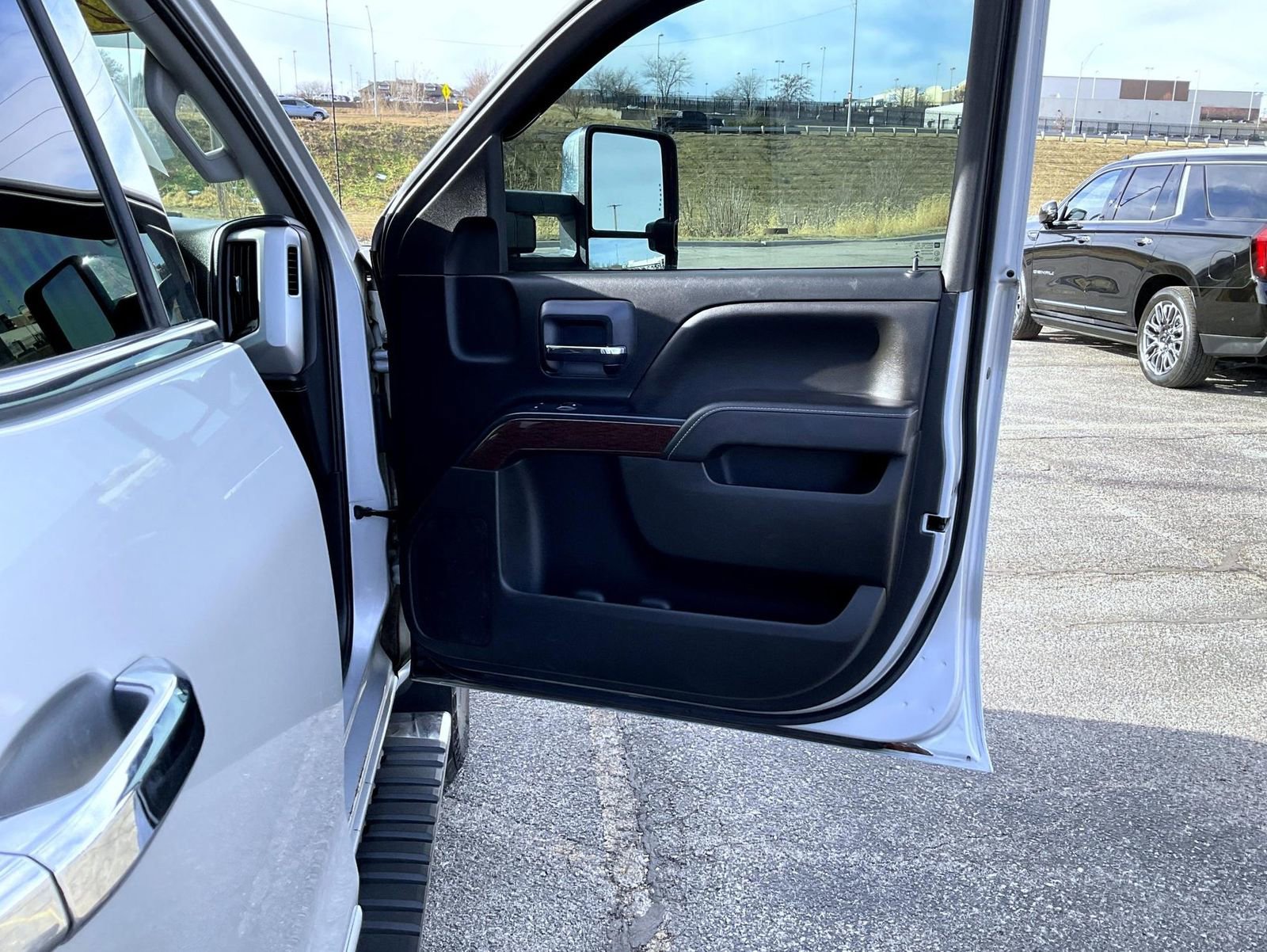 Used 2018 GMC Sierra 2500 SLE image 17