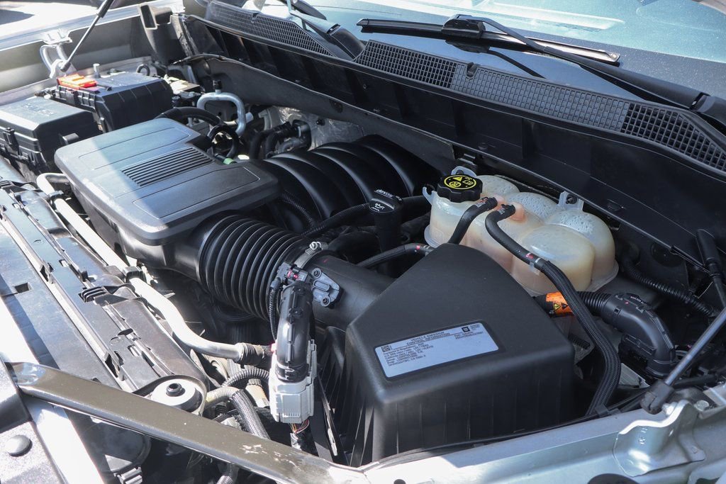 Used 2020 Chevrolet Silverado 1500 LT AWD/4WD image 12