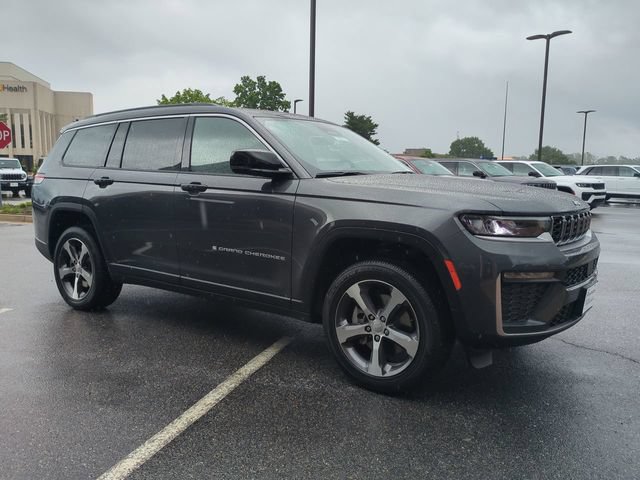 New 2026 Jeep Grand Cherokee L Limited AWD/4WD image 2