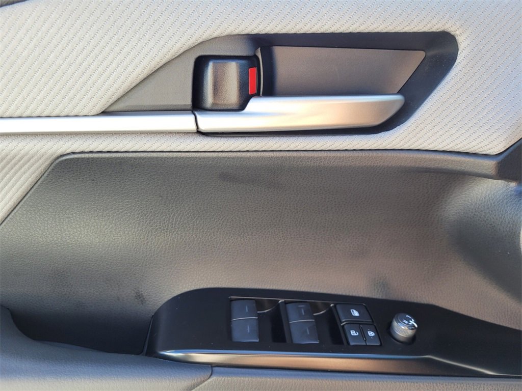 Certified 2025 Toyota Camry SE image 28