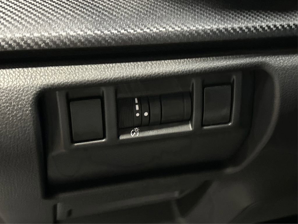 New 2025 Subaru Crosstrek 2.5i Limited w/ Crosstrek Mirror Package image 38
