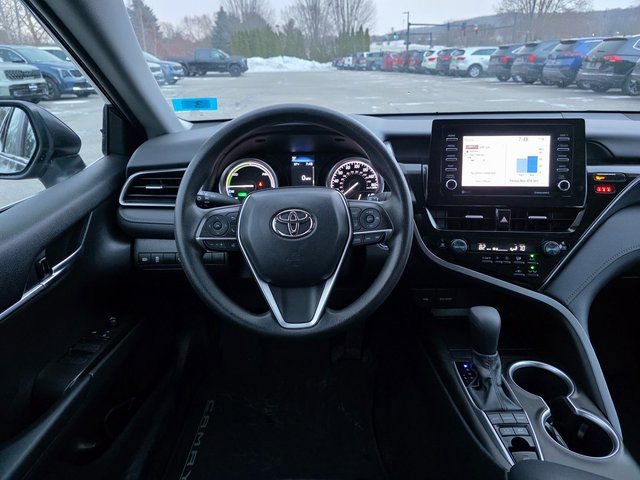 Used 2021 Toyota Camry LE image 19