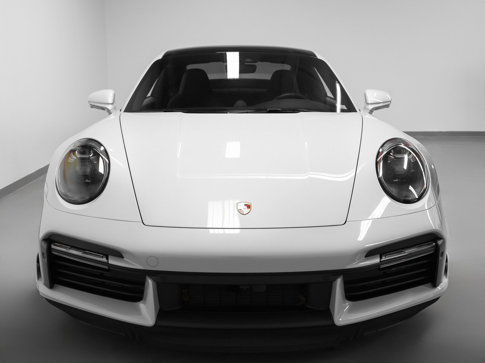 Certified 2025 Porsche 911 Turbo S image 8