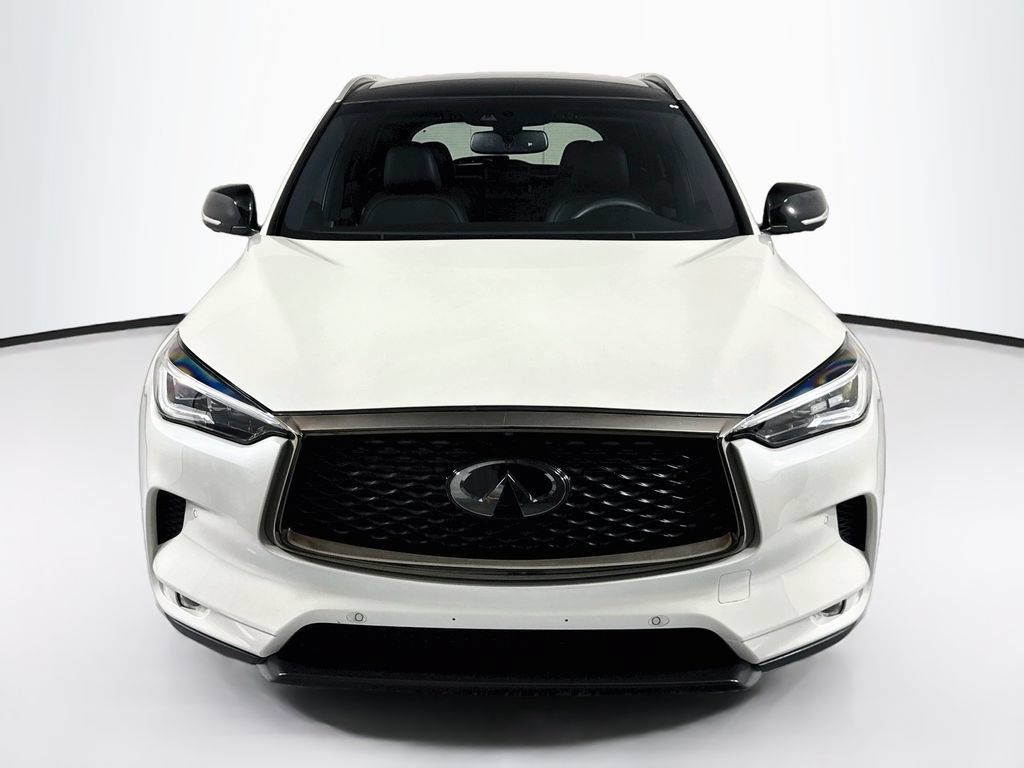 Used 2020 INFINITI QX50 Essential w/ Edition 30 Package AWD/4WD image 2