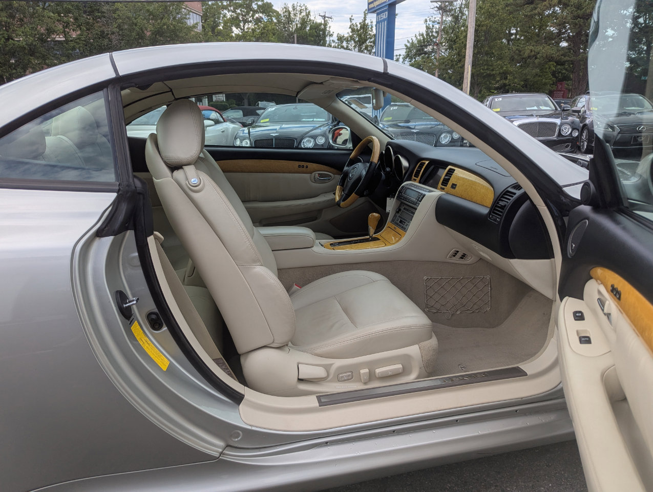 Used 2005 Lexus SC 430 Convertible image 29