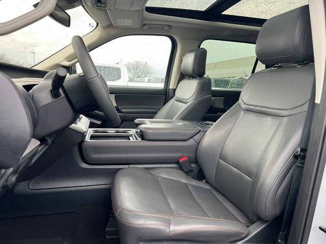 Certified 2025 Ford Expedition Max Active AWD/4WD image 4