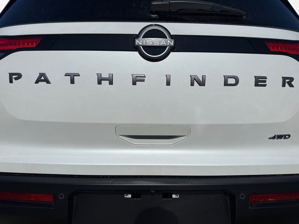 New 2026 Nissan Pathfinder SV image 17
