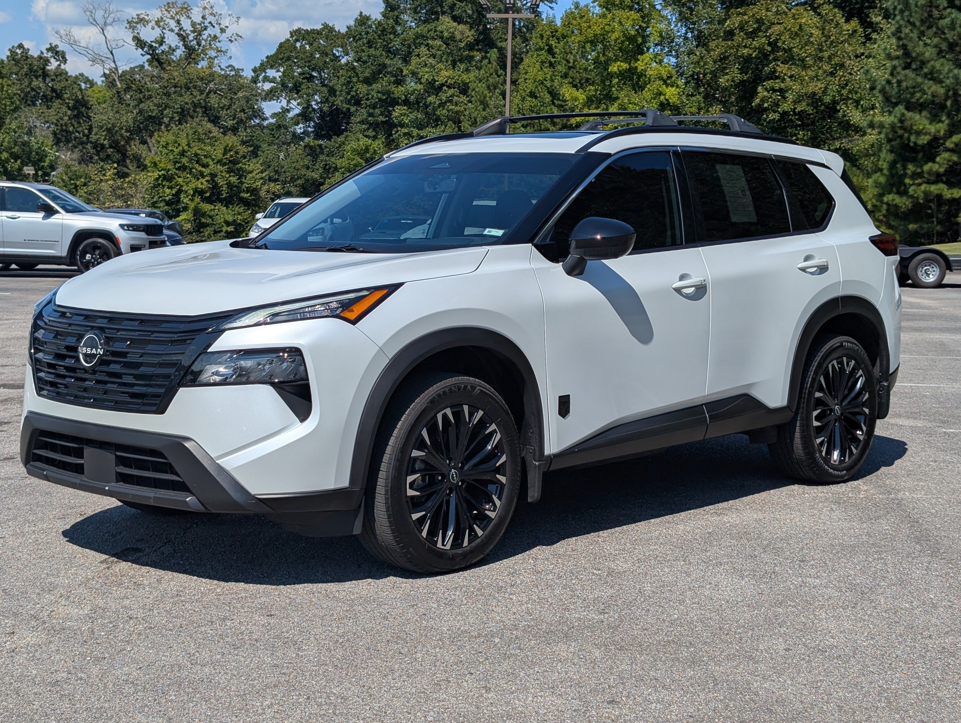 Used 2026 Nissan Rogue Dark Armor FWD image 5