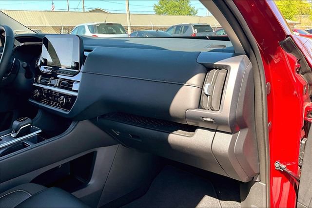 Certified 2025 Nissan Pathfinder SL w/ SL Premium Package image 22