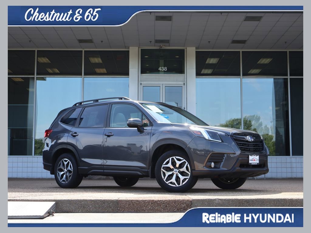 Used 2022 Subaru Forester Premium AWD/4WD image 1