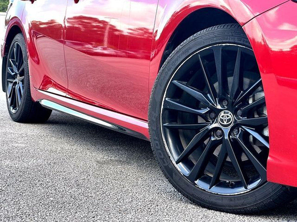 Certified 2022 Toyota Camry XSE FWD image 2