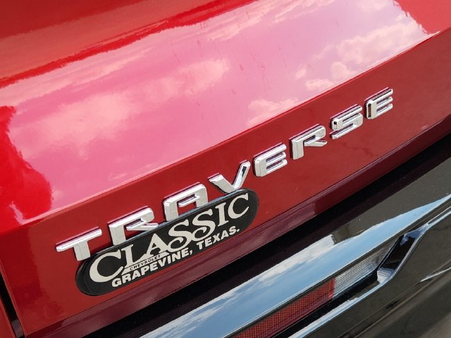 Used 2026 Chevrolet Traverse High Country w/ LPO, Floor Liner Package FWD image 9
