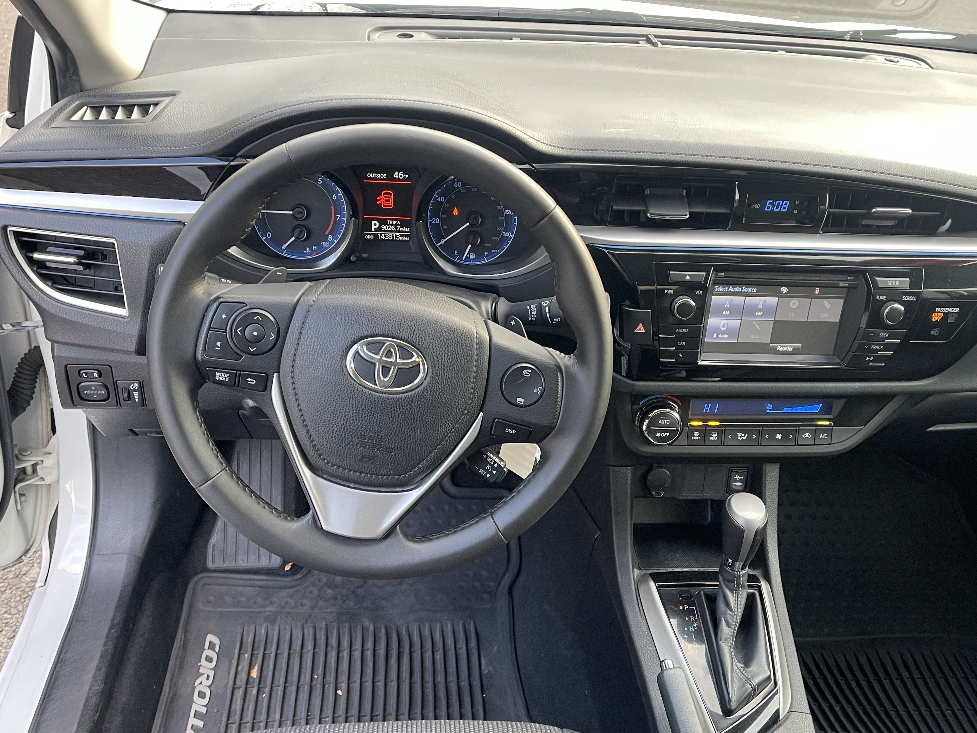 Used 2015 Toyota Corolla S FWD image 12