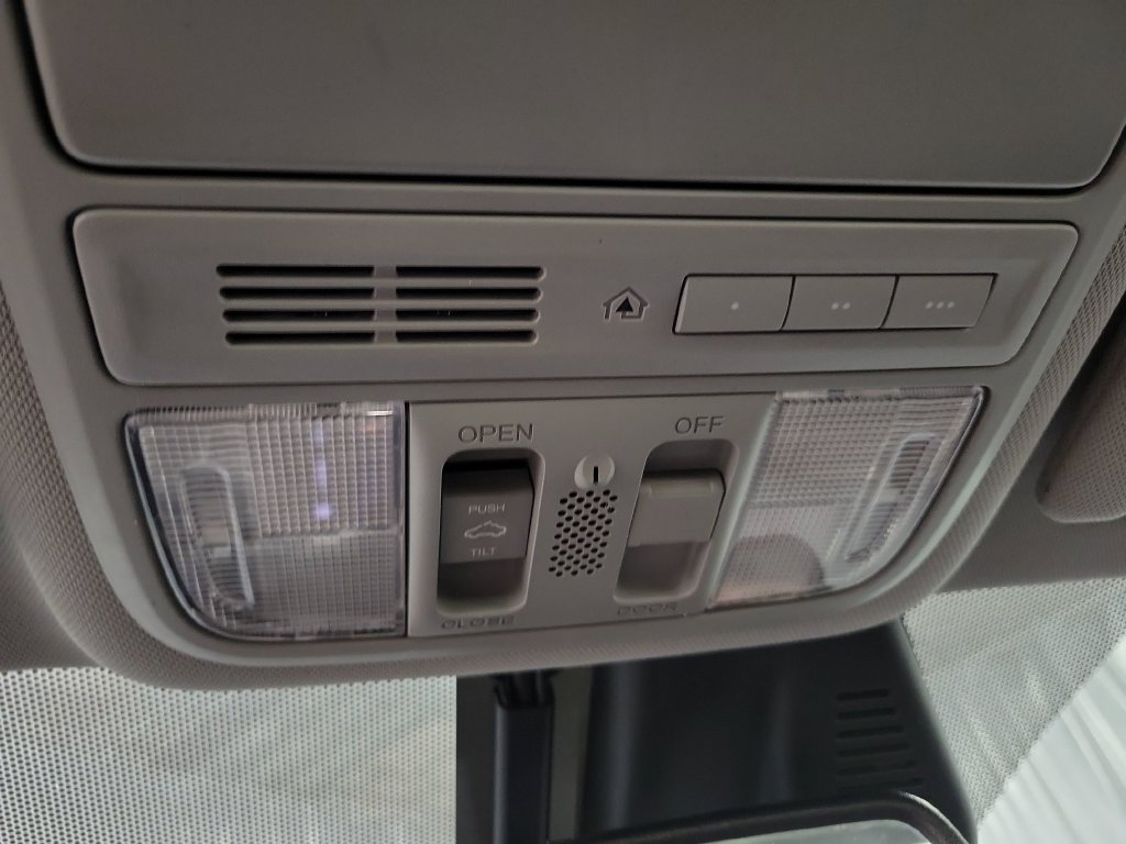 Used 2017 Honda Accord EX-L image 22