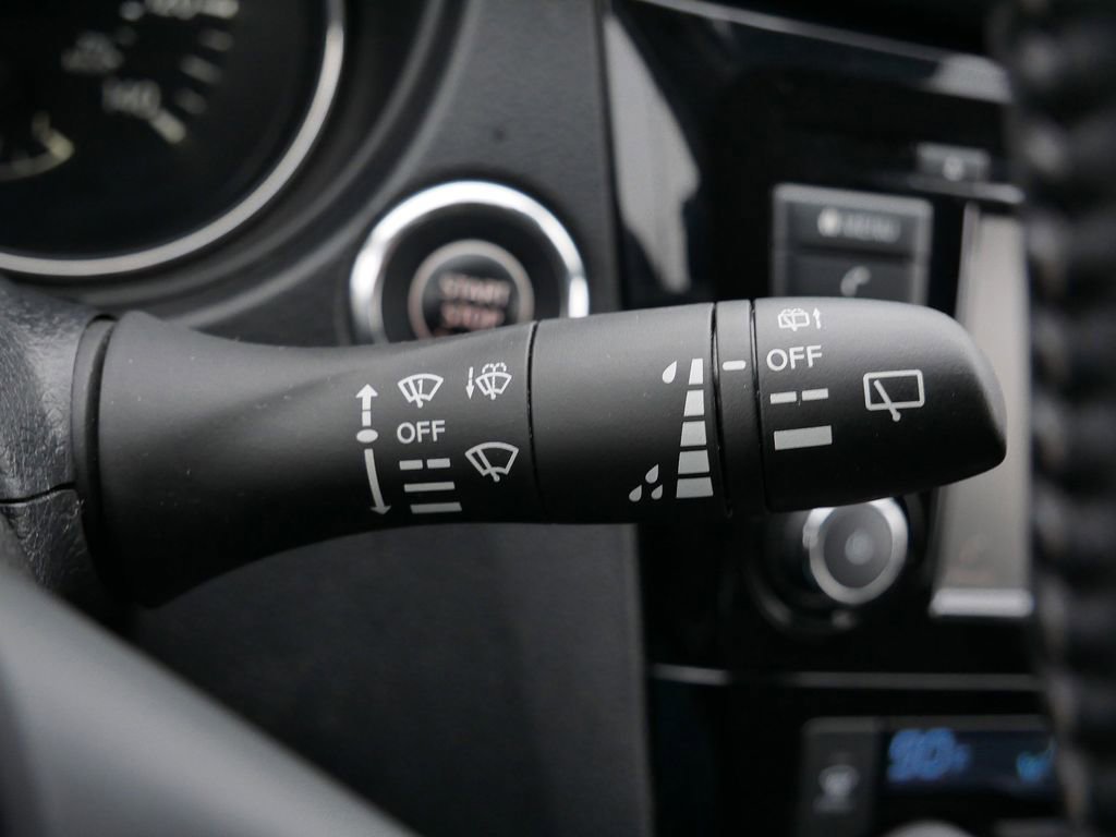 Used 2020 Nissan Rogue SV image 24