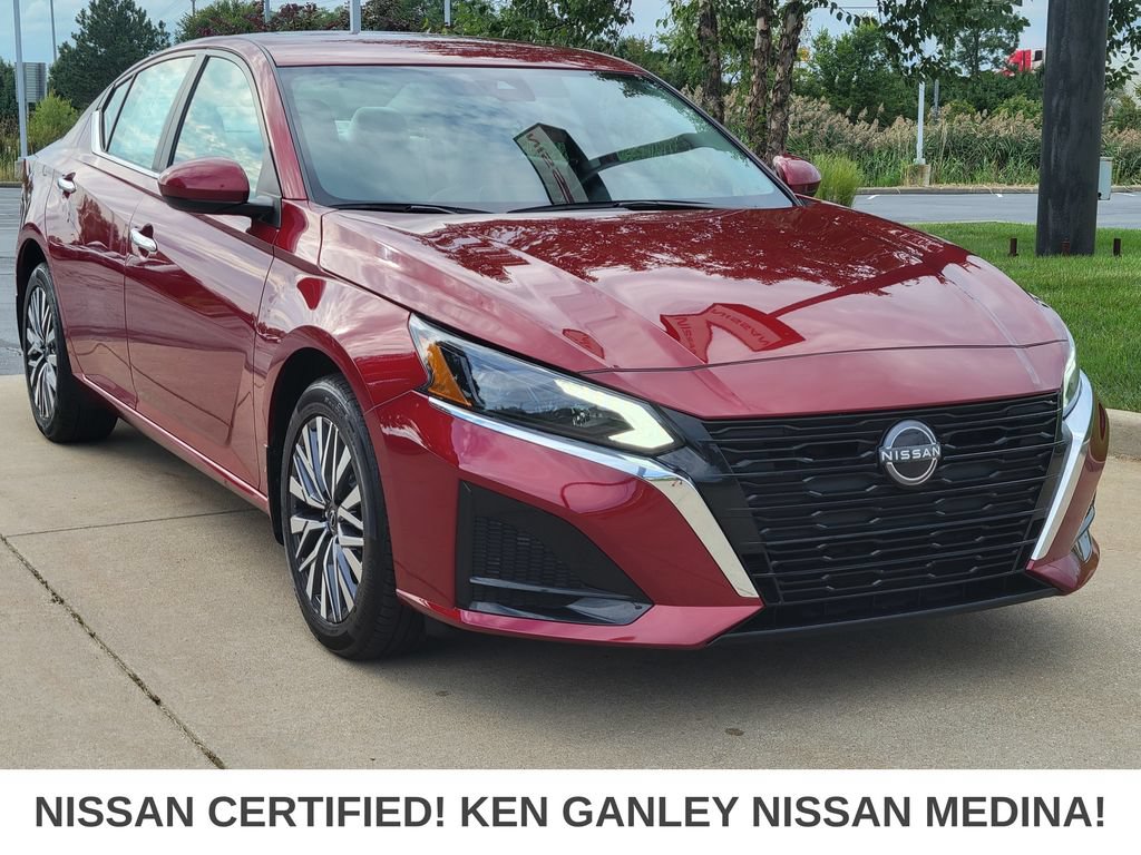 Certified 2023 Nissan Altima 2.5 SV AWD/4WD image 1
