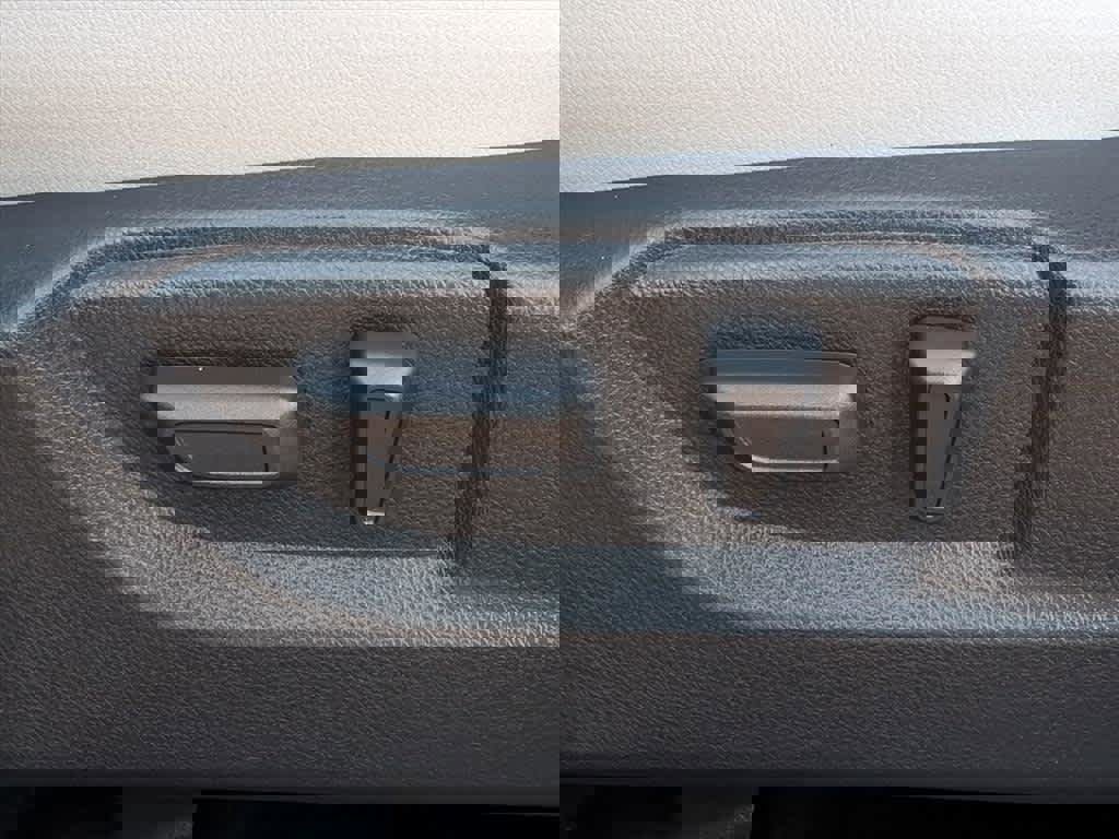 Used 2024 Mitsubishi Eclipse Cross SEL image 14