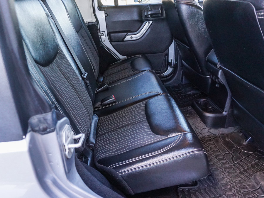 Used 2015 Jeep Wrangler Unlimited Sport AWD/4WD image 14