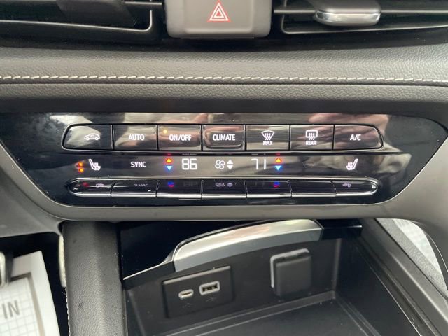 Used 2023 Buick Envision Essence w/ Sport Touring Package image 26