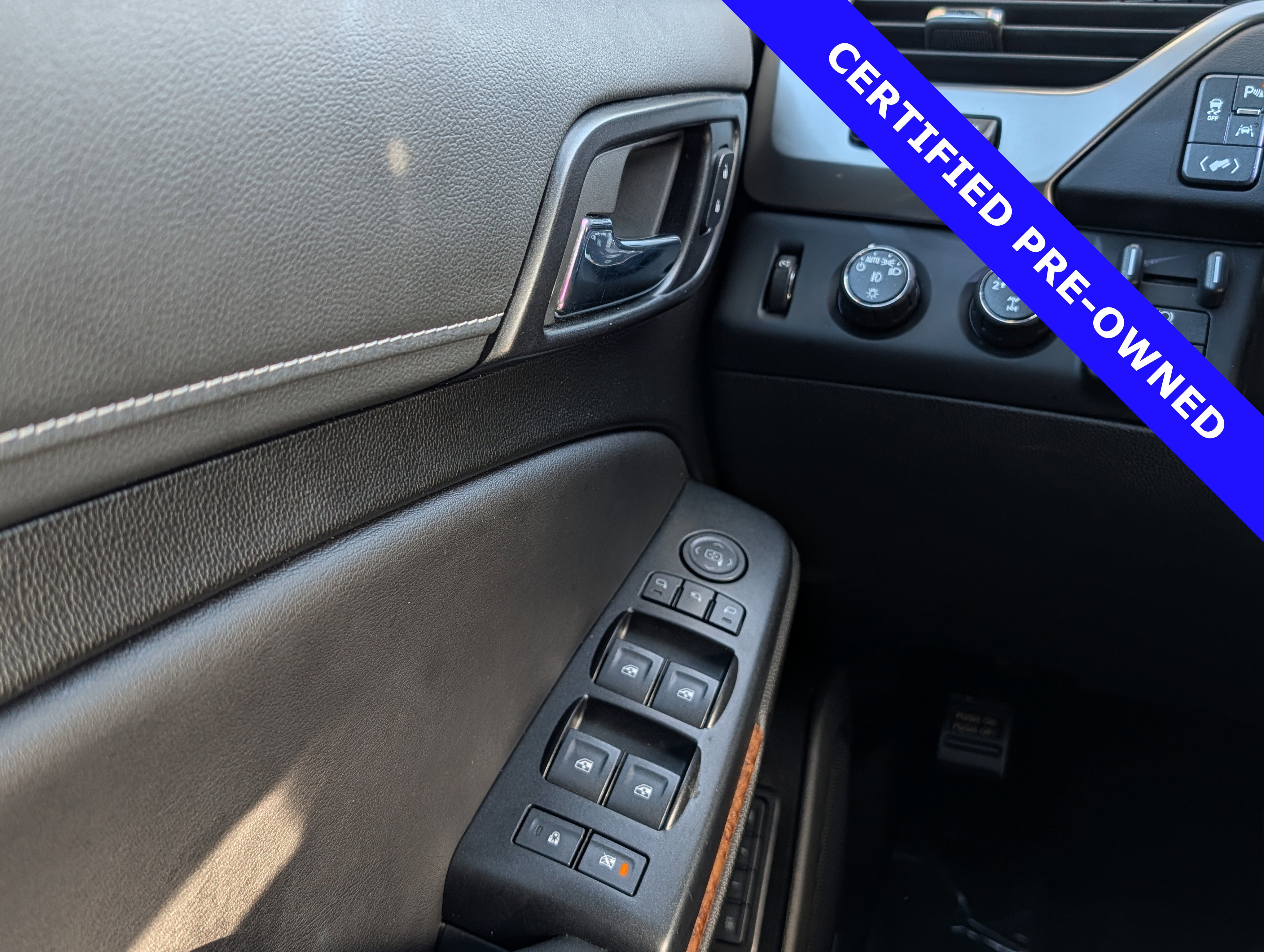 Used 2020 Chevrolet Tahoe Premier w/ Max Trailering Package AWD/4WD image 24