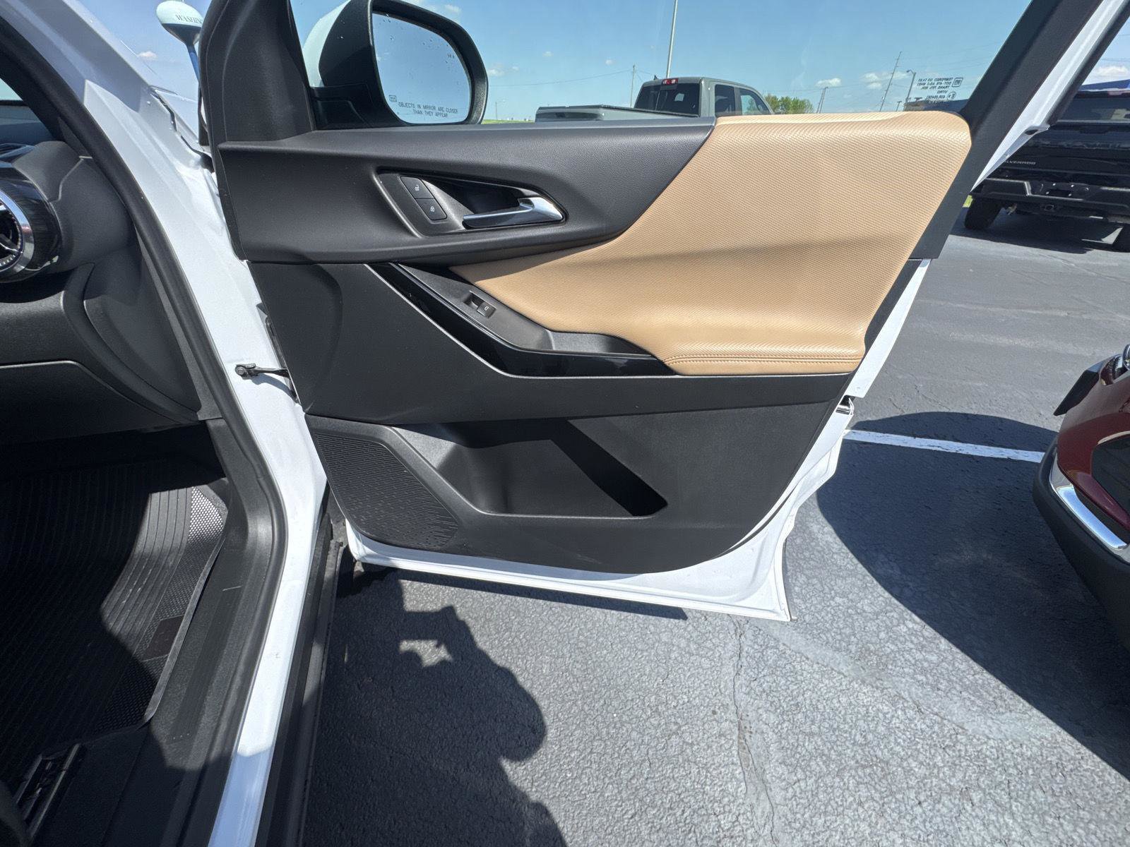 Used 2026 Chevrolet Equinox ACTIV w/ Convenience Package III FWD image 18