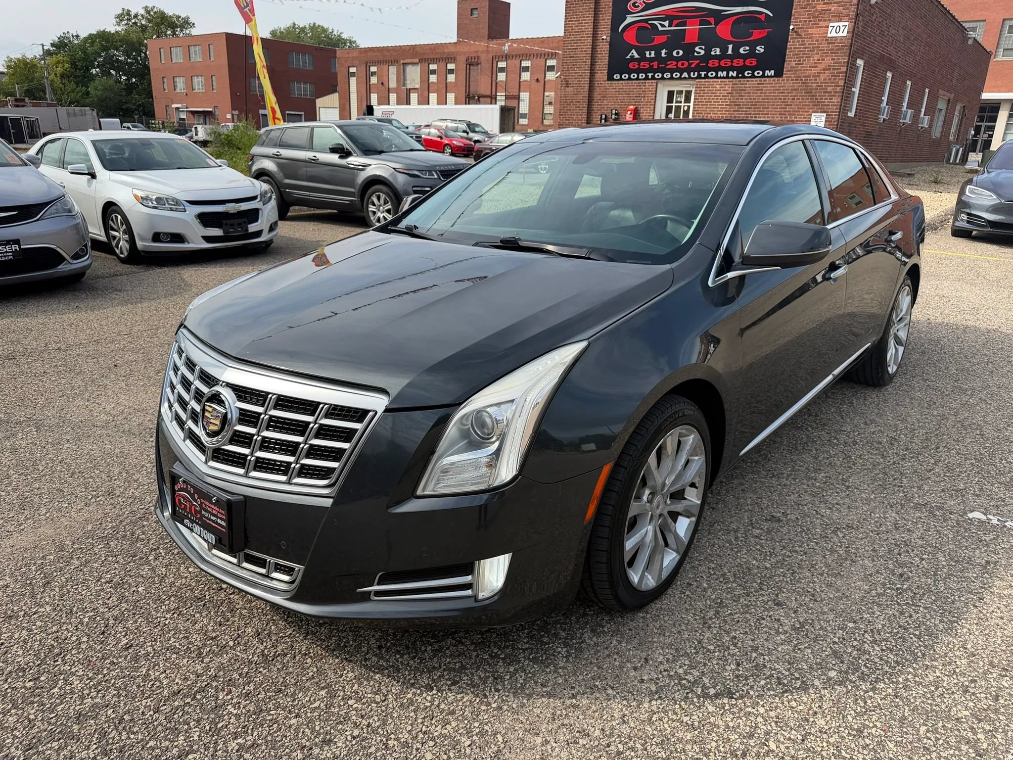 Used 2015 Cadillac XTS Luxury AWD/4WD image 2