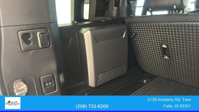 Used 2020 Land Rover Defender 110 X AWD/4WD image 46