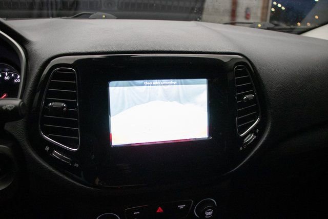 Used 2020 Jeep Compass Altitude image 36