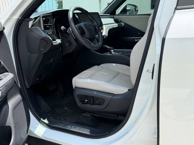 Used 2024 Lexus TX 350 FWD w/ Technology Package image 13