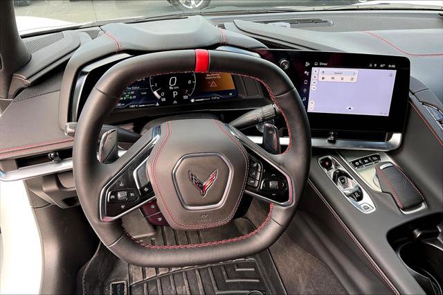 Used 2025 Chevrolet Corvette Stingray Premium Conv w/ Z51 Performance Package image 8