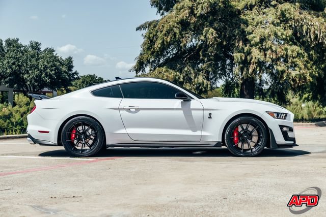Used 2021 Ford Mustang Shelby GT500 w/ Technology Package RWD image 13