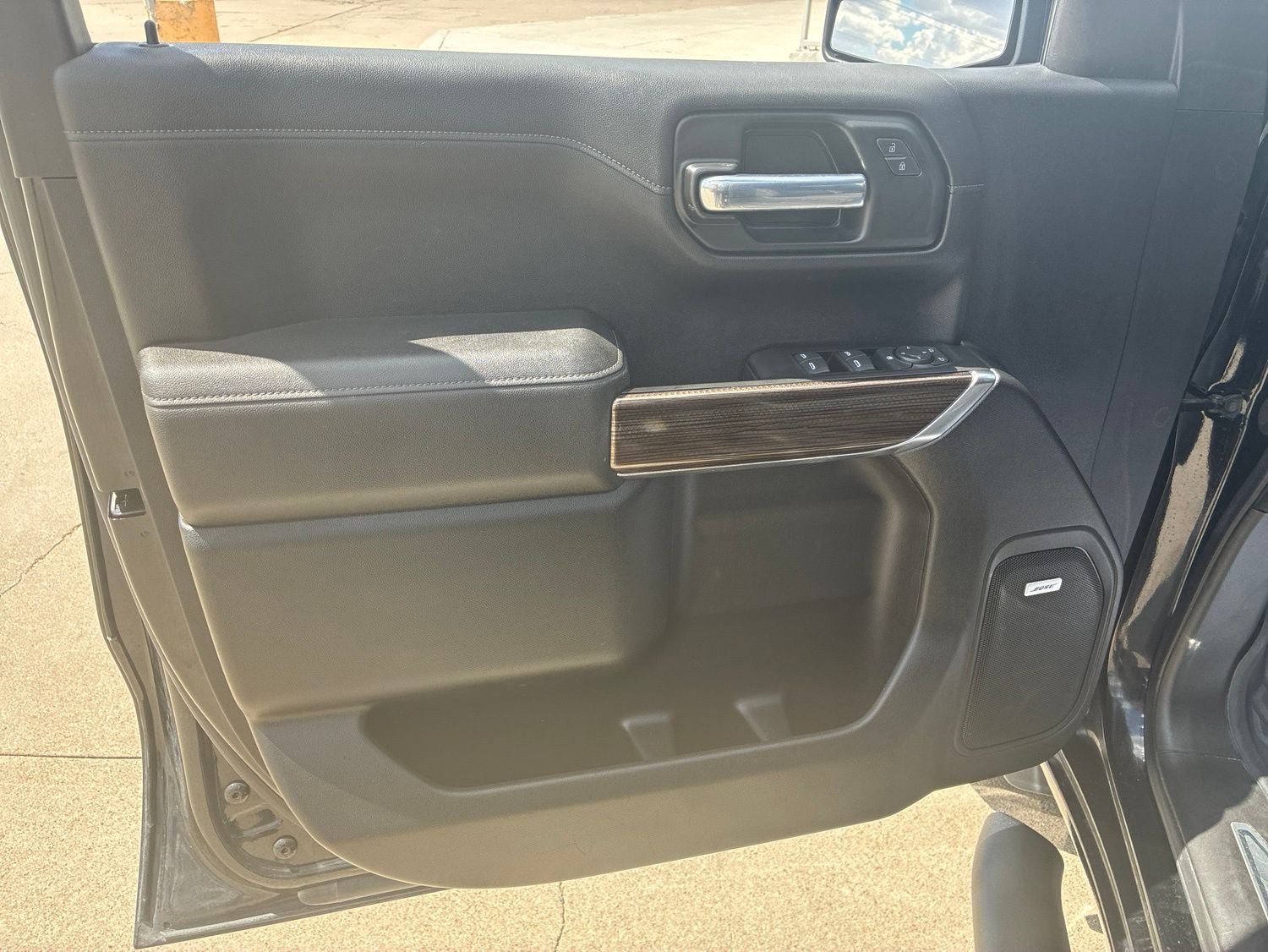 Used 2021 Chevrolet Silverado 1500 LT Trail Boss w/ Convenience Package II AWD/4WD image 15