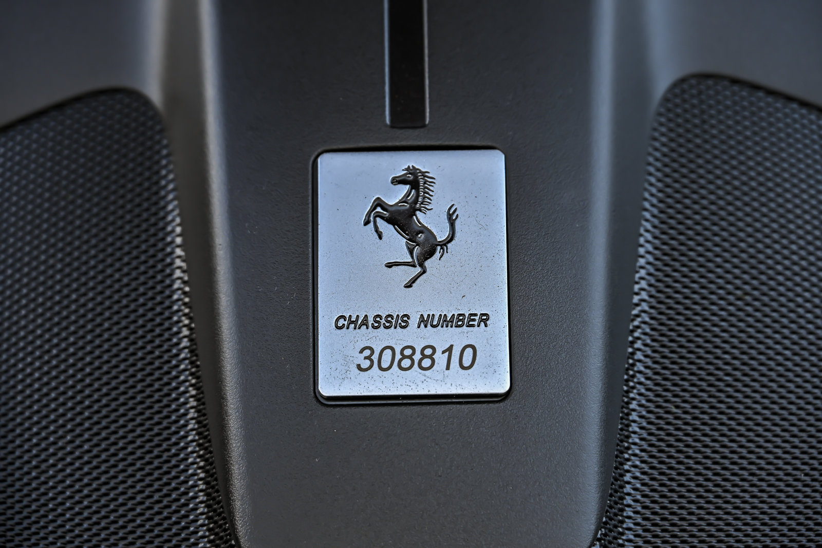 Used 2024 Ferrari Roma Spider RWD image 25