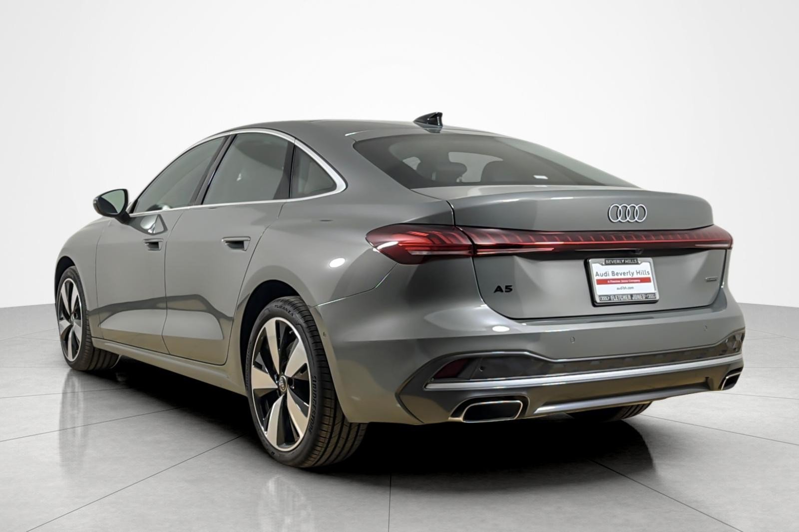 Used 2025 Audi A5 2.0T Premium Plus w/ Premium Plus AWD/4WD image 3