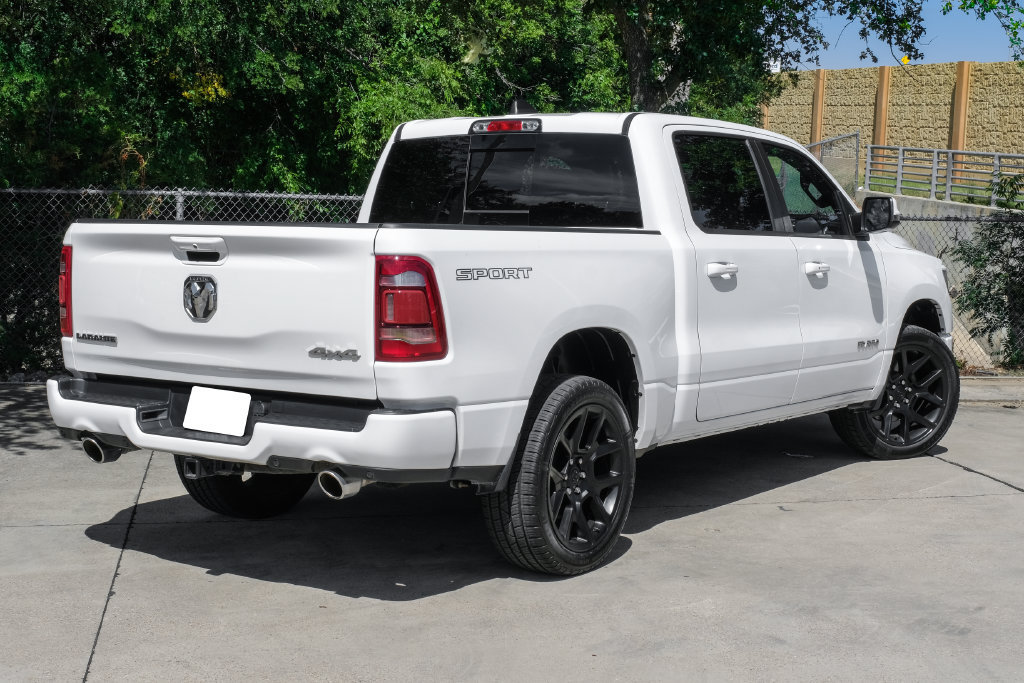 Used 2023 RAM 1500 Laramie AWD/4WD image 15