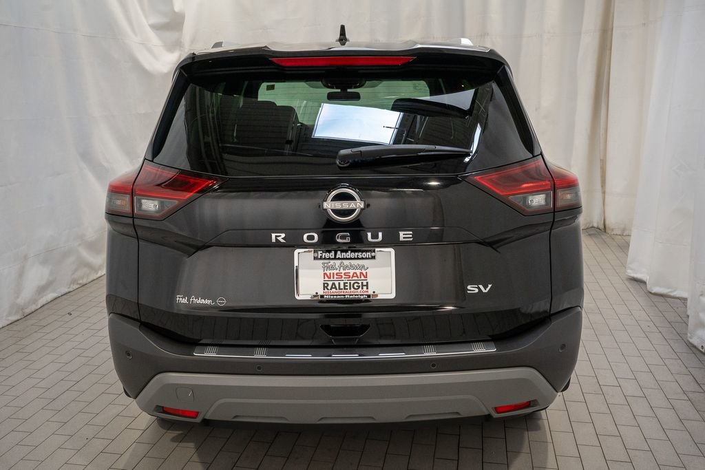 Certified 2023 Nissan Rogue SV w/ SV Premium B Package image 4