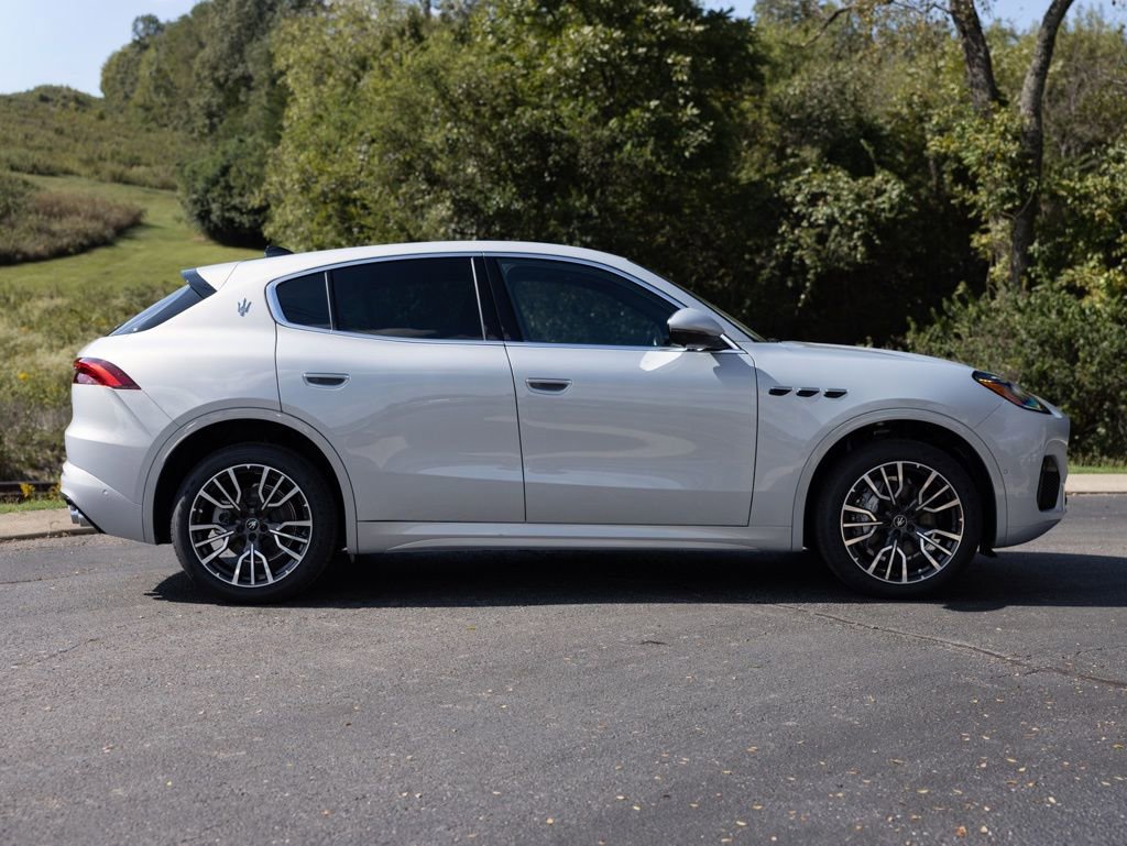 New 2025 Maserati Grecale GT image 10