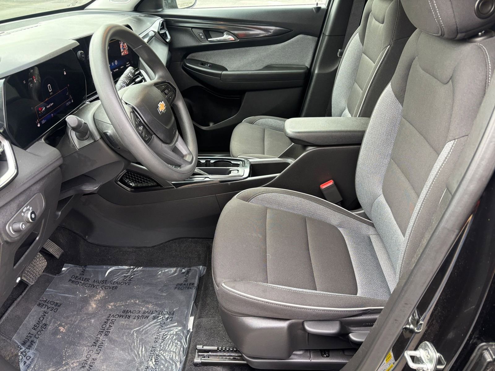 Used 2025 Chevrolet TrailBlazer LT image 21