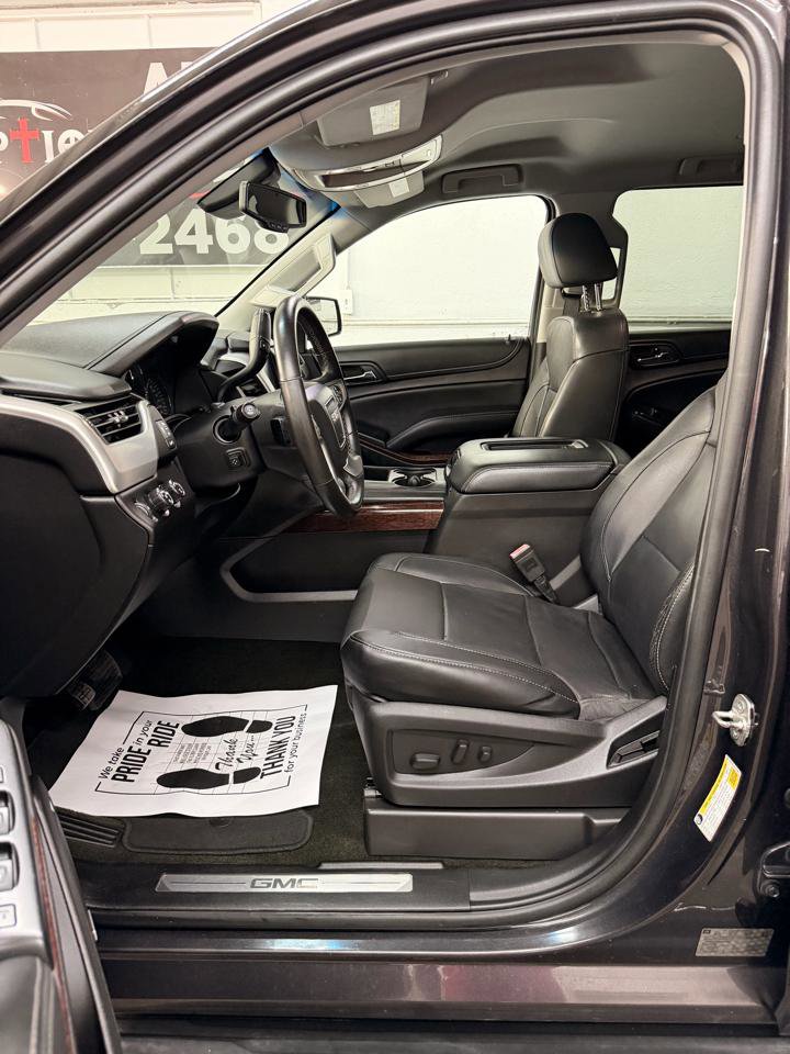 Used 2017 GMC Yukon XL SLT AWD/4WD image 18