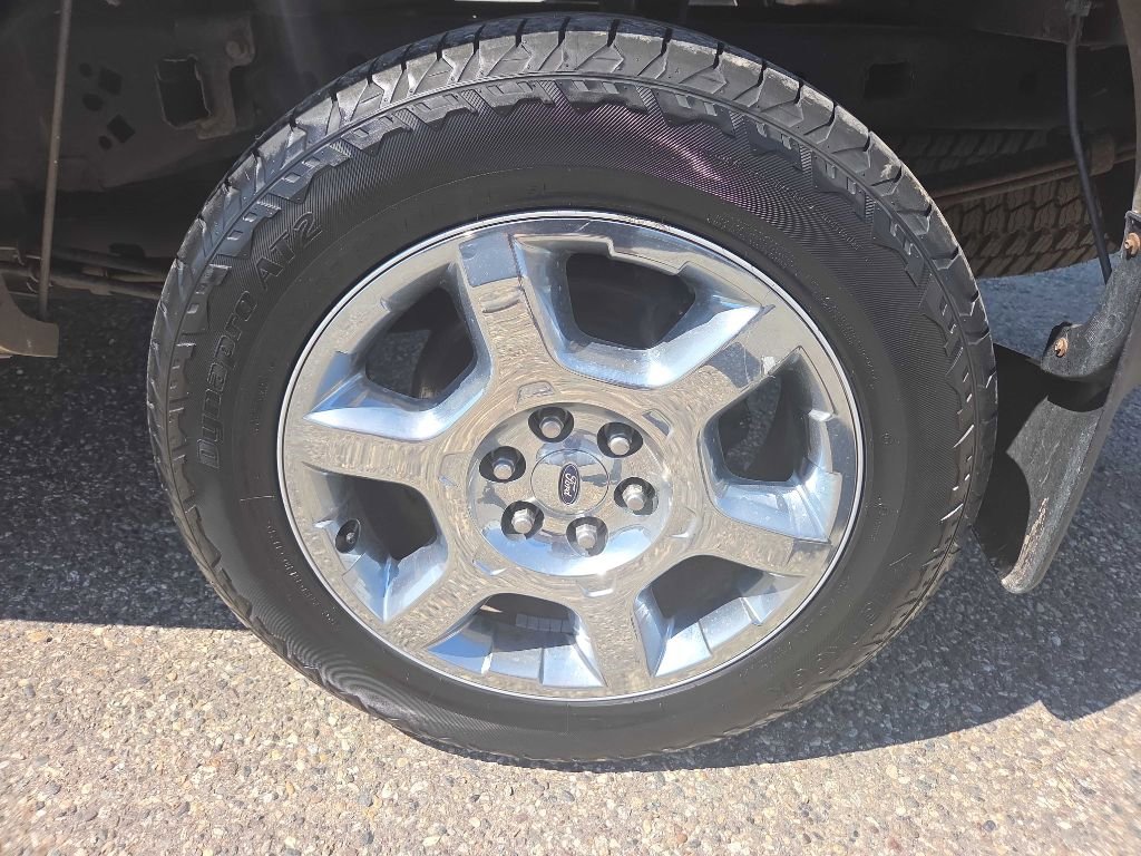 Used 2014 Ford F150 Lariat w/ Equipment Group 502A Luxury image 25