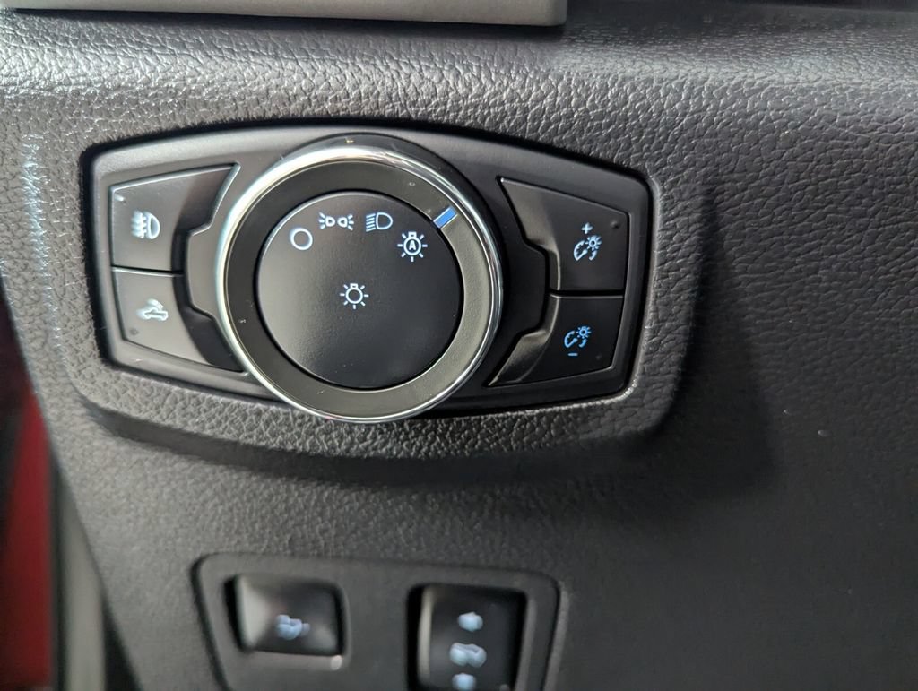 Used 2017 Ford F250 Lariat w/ Lariat Ultimate Package AWD/4WD image 12