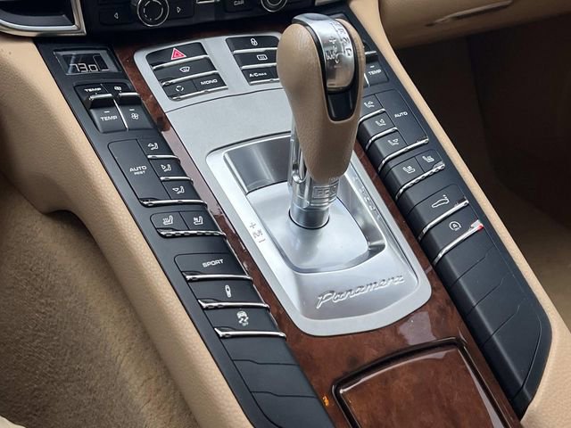 Used 2013 Porsche Panamera 4 image 25