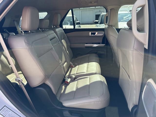 Used 2023 Ford Explorer Limited image 9