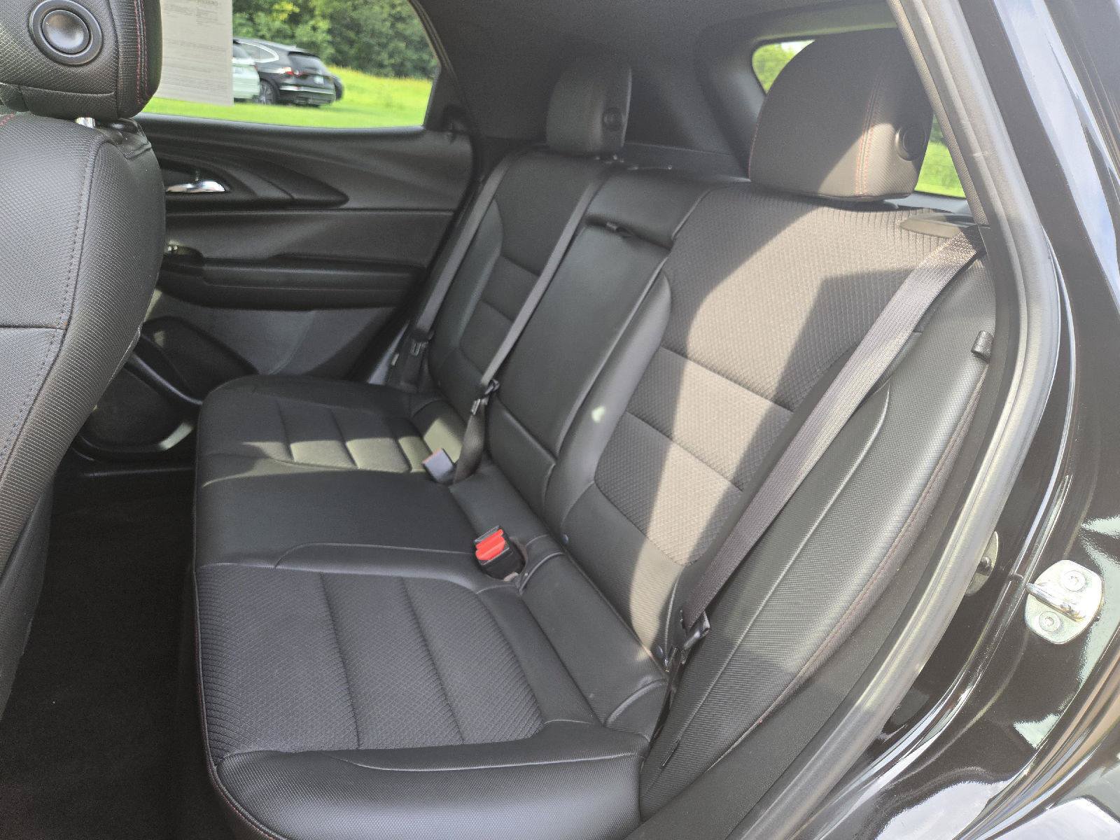 Used 2021 Chevrolet TrailBlazer RS w/ Convenience Package FWD image 26