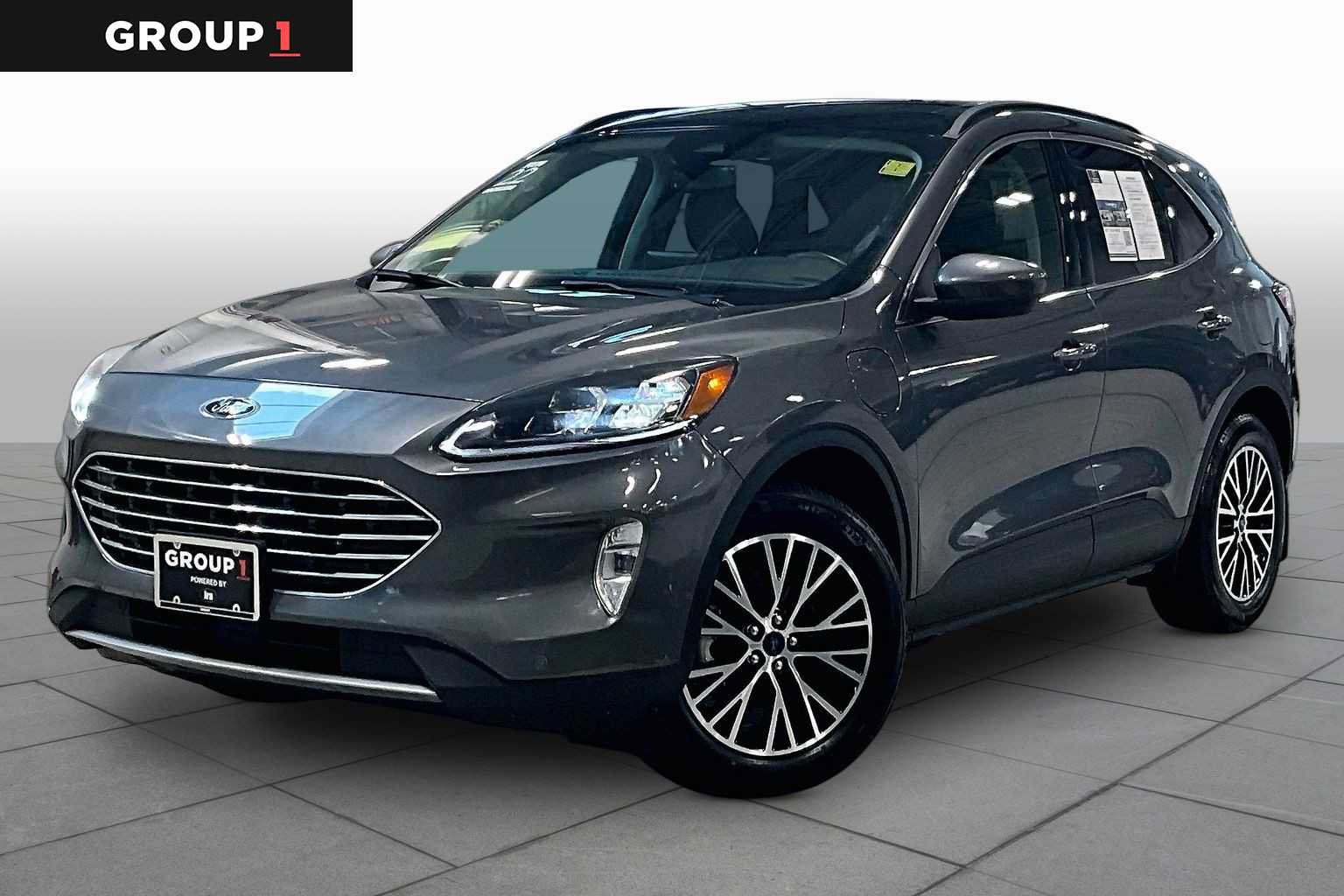 Used 2022 Ford Escape Titanium FWD image 1
