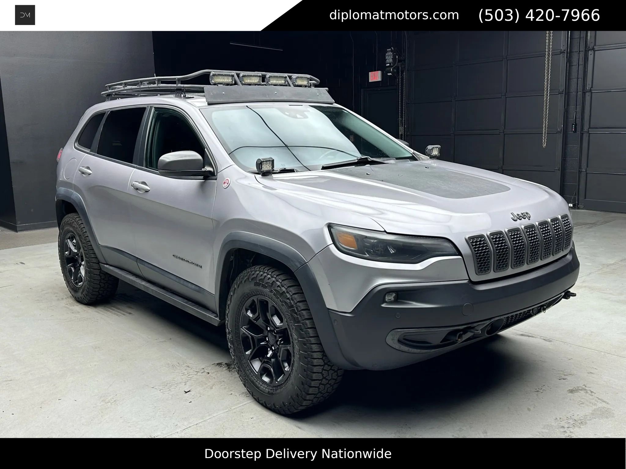 Used 2019 Jeep Cherokee Trailhawk image 9